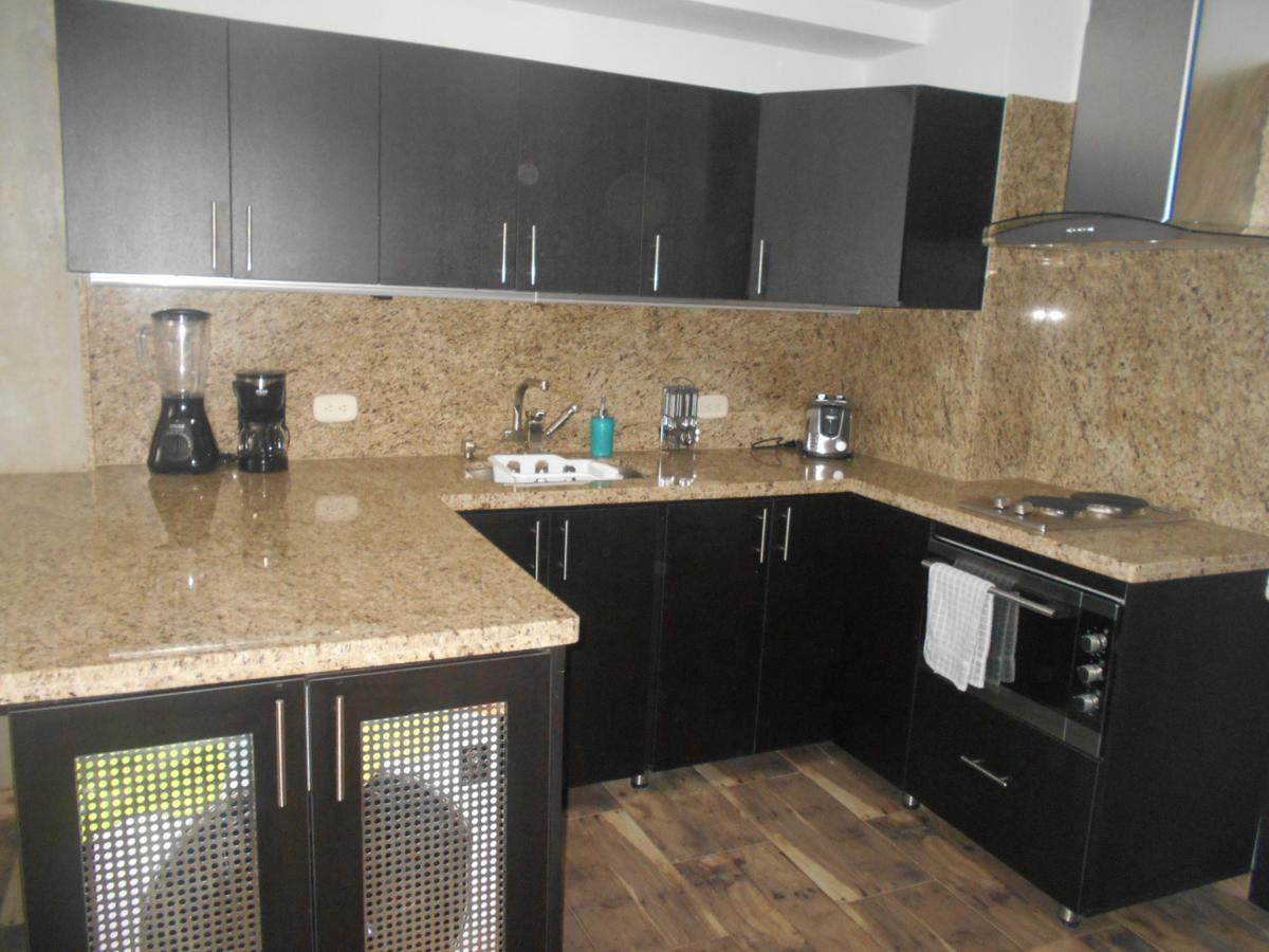 Apartasuites Av Medellin Bagian luar foto